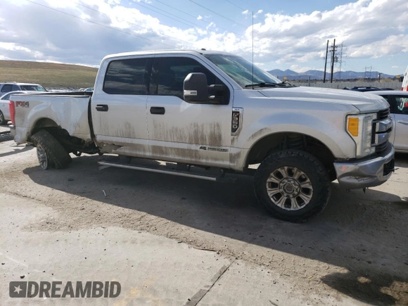 2017 Ford F-350 Platinum with VIN 1FT8W3BT8HEC21001, listed as a Copart auction lot 49862375 with 177,267 mi miles and Salvage Title. Bid and sale history available at DreamBid. Image 4.