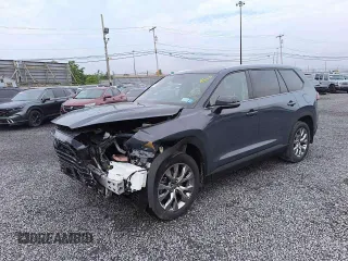 2024 Toyota Highlander XLE with VIN 5TDAAAB55RS000215, listed as a Copart auction lot 63555765 with 20,472 mi miles and Salvage title. Bid and sale history available at DreamBid. Image 1.