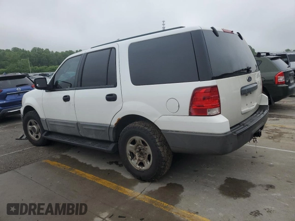2004 Ford Expedition Special Service with VIN 1FMPU16L04LB11061, listed as a Copart auction lot 58375685 with 190,776 mi miles and Salvage title. Bid and sale history available at DreamBid. Image 2.