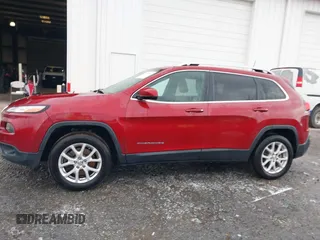 2017 Jeep Cherokee Latitude с VIN 1C4PJLCB6HW534784, выставлен на аукционе IAAI как лот 42156661 с пробегом 140 764 миль миль и . История ставок и продаж доступна на DreamBid. Изображение 14.