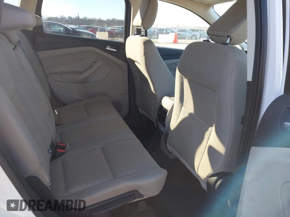 2019 Ford Escape SE z VIN 1FMCU9GD3KUC47731, wystawiony jako IAAI lot #41694244 z przebiegiem 77 059 mil mil oraz . Historia ofert i sprzedaży dostępna na DreamBid. Obrazek 8.