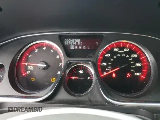 2014 GMC Acadia SLT z VIN 1GKKRRKD8EJ111517, wystawiony jako Copart lot #47087245 z przebiegiem 267 894 mil mil oraz Szkoda całkowita • Salvage title. Historia ofert i sprzedaży dostępna na DreamBid. Obrazek 9.