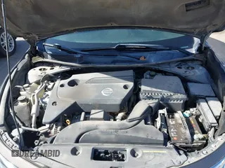 2013 Nissan Altima SV with VIN 1N4AL3AP9DN577861, listed as a IAAI auction lot 41362990 with 147,531 mi miles and . Bid and sale history available at carsss.com. Image 10.