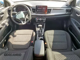2023 Kia Rio LX z VIN 3KPA24AD2PE597810, wystawiony jako Copart lot #53565235 z przebiegiem 6 836 mil mil oraz Szkoda całkowita • Salvage title. Historia ofert i sprzedaży dostępna na DreamBid. Obrazek 8.