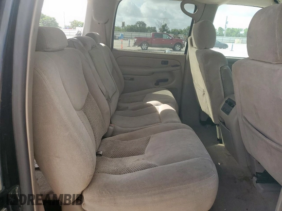 2005 Chevrolet Suburban LS with VIN 3GNEC16Z05G254195, listed as a Copart auction lot 59771655 with 122,825 mi miles and Clean title. Bid and sale history available at DreamBid. Image 11.