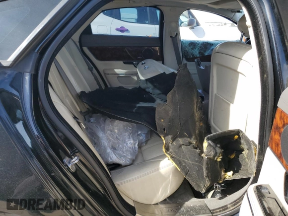 2015 Jaguar XJ with VIN SAJWA1CZXF8V75581, listed as a Copart auction lot 44462825 with 78,171 mi miles and Salvage Title. Bid and sale history available at carsss.com. Image 10.