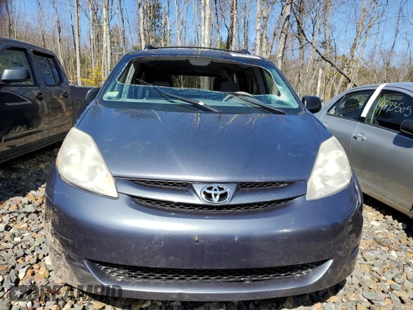2007 Toyota Sienna CE with VIN 5TDZK23C07S090325, listed as a Copart auction lot 52096035 with 179,648 mi miles and Clean Title. Bid and sale history available at carsss.com. Image 5.