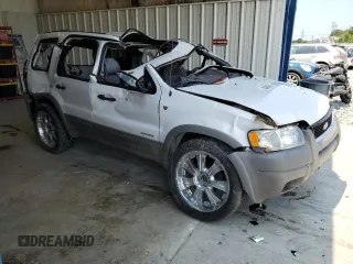 2002 Ford Escape XLT Choice with VIN 1FMCU04172KA69212, listed as a Copart auction lot 62459715 with Not provided miles and Salvage title. Bid and sale history available at DreamBid. Image 4.