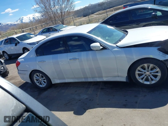 2013 Hyundai Genesis 3.8L with VIN KMHGC4DD4DU250393, listed as a IAAI auction lot 41854097 with 147,751 mi miles and . Bid and sale history available at DreamBid. Image 14.