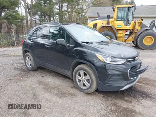 2020 Chevrolet Trax LT with VIN KL7CJLSB3LB025068, listed as a IAAI auction lot 42038339 with 71,809 mi miles and . Bid and sale history available at DreamBid. Image 1.