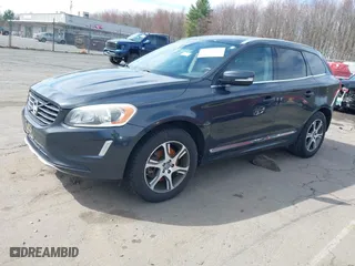2014 Volvo XC60 3.0L R-Design Premier Plus with VIN YV4902DZXE2545921, listed as a IAAI auction lot 42026506 with 232,903 mi miles. Bid and sale history available at carsss.com. Image 2.