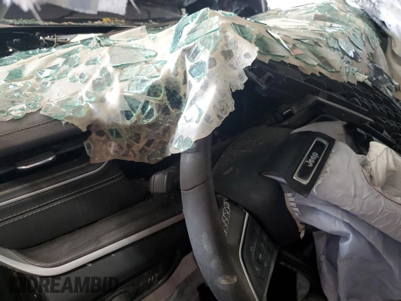 2023 Jeep Grand Cherokee Limited z VIN 1C4RJKBG9P8744850, wystawiony jako Copart lot #60613515 z przebiegiem Nie podano mil oraz Nie do naprawy • Non repairable. Historia ofert i sprzedaży dostępna na DreamBid. Obrazek 9.