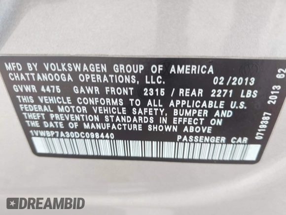 2013 Volkswagen Passat SE with VIN 1VWBP7A30DC098440, listed as a IAAI auction lot 42722686 with 305,716 mi miles and . Bid and sale history available at DreamBid. Image 9.
