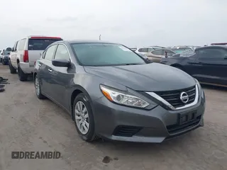 2018 Nissan Altima 2.5 SR with VIN 1N4AL3AP3JC165961, listed as a IAAI auction lot 41875782 with 56,252 mi miles. Bid and sale history available at carsss.com. Image 1.