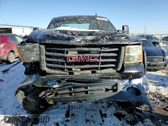 2007 GMC Sierra 2500HD SLT z VIN 1GTHK29647E522613, wystawiony jako Copart lot #42806305 z przebiegiem 253 385 mil mil oraz Szkoda całkowita • Salvage title. Historia ofert i sprzedaży dostępna na DreamBid. Obrazek 11.