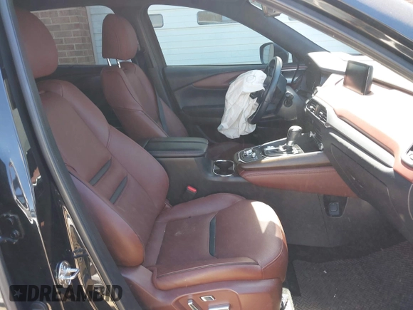 2019 Mazda CX-9 Signature with VIN JM3TCBEYXK0328440, listed as a IAAI auction lot 41880816 with 29,937 mi miles. Bid and sale history available at carsss.com. Image 5.
