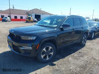 2024 Jeep Grand Cherokee 4xe with VIN 1C4RJYB63R8518378, listed as a IAAI auction lot 42065302 with 39,731 mi miles. Bid and sale history available at carsss.com. Image 18.