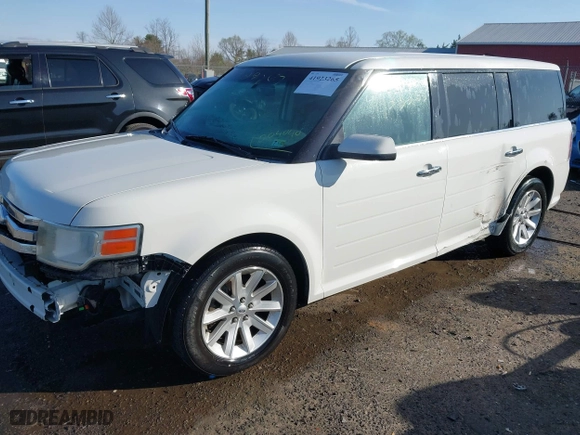 2012 Ford Flex SEL with VIN 2FMGK5CC4CBD04040, listed as a IAAI auction lot 41923265 with 147,434 mi miles. Bid and sale history available at carsss.com. Image 17.