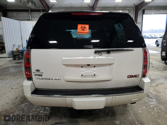 2010 GMC Yukon XL Denali with VIN 1GKUKMEF1AR276429, listed as a Copart auction lot 47053105 with 202,898 mi miles and Salvage Title. Bid and sale history available at carsss.com. Image 6.