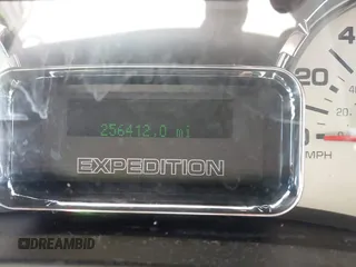2007 Ford Expedition Eddie Bauer с VIN 1FMFU17507LA70382, выставлен на аукционе IAAI как лот 42438999 с пробегом 256 412 миль миль и . История ставок и продаж доступна на DreamBid. Изображение 7.