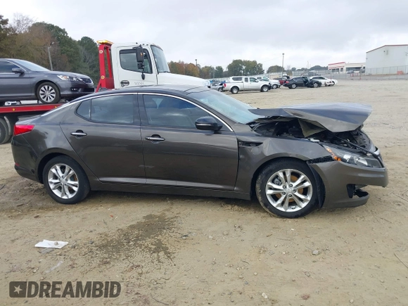 2013 Kia Optima EX with VIN 5XXGN4A78DG171179, listed as a IAAI auction lot 40747508 with Not Provided miles and . Bid and sale history available at carsss.com. Image 14.