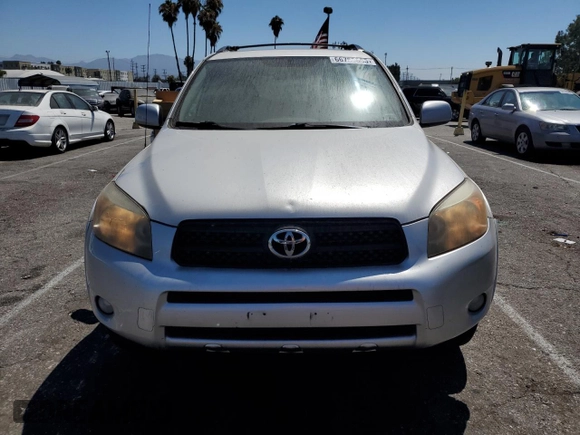 2008 Toyota RAV4 Sport with VIN JTMZD32VX85095204, listed as a Copart auction lot 66750505 with 153,388 mi miles and Clean title. Bid and sale history available at DreamBid. Image 5.