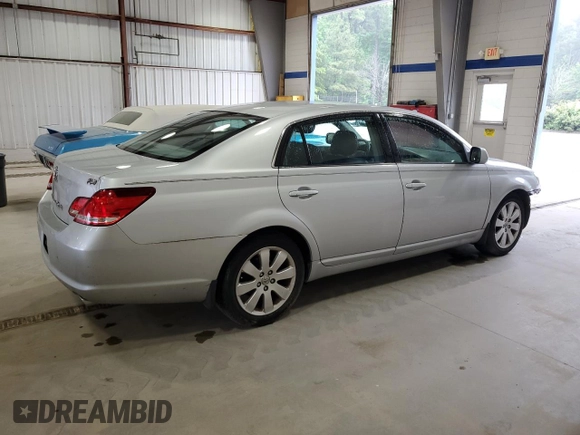 2006 Toyota Avalon XL with VIN 4T1BK36B26U123132, listed as a Copart auction lot 60963825 with 201,776 mi miles and Salvage title. Bid and sale history available at DreamBid. Image 3.