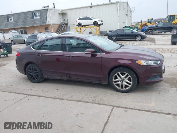 2013 Ford Fusion SE with VIN 3FA6P0H7XDR131553, listed as a IAAI auction lot 41711758 with 99,988 mi miles. Bid and sale history available at carsss.com. Image 13.