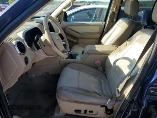 2006 Ford Explorer Eddie Bauer z VIN 1FMEU74E46UA98827, wystawiony jako Copart lot #52624135 z przebiegiem 223 740 mil mil oraz Szkoda całkowita • Salvage title. Historia ofert i sprzedaży dostępna na DreamBid. Obrazek 7.