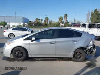 2013 Toyota Prius One with VIN JTDKN3DU6D5687163, listed as a IAAI auction lot 42034445 with 354,736 mi miles. Bid and sale history available at carsss.com. Image 14.