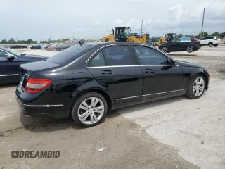 2010 Mercedes-Benz C 300 Sport z VIN WDDGF8BB7AR130970, wystawiony jako Copart lot #58323495 z przebiegiem 134 538 mil mil oraz Szkoda całkowita • Salvage title. Historia ofert i sprzedaży dostępna na DreamBid. Obrazek 3.