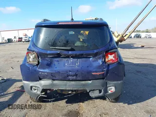 2018 Jeep Renegade Trailhawk with VIN ZACCJBCB8JPH88816, listed as a IAAI auction lot 41649502 with 94,282 mi miles. Bid and sale history available at carsss.com. Image 17.