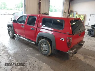 2007 Chevrolet Colorado 1LT z VIN 1GCDT13E678252966, wystawiony jako IAAI lot #42438219 z przebiegiem 205 731 mil mil oraz . Historia ofert i sprzedaży dostępna na DreamBid. Obrazek 3.