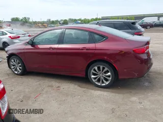 2015 Chrysler 200 S z VIN 1C3CCCBB2FN566360, wystawiony jako IAAI lot #42381146 z przebiegiem 99 767 mil mil oraz . Historia ofert i sprzedaży dostępna na DreamBid. Obrazek 15.