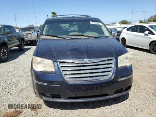 2010 Chrysler Town & Country Limited z VIN 2A4RR7DX9AR376324, wystawiony jako Copart lot #50085025 z przebiegiem 114 383 mil mil oraz Czysty tytuł • Clean title. Historia ofert i sprzedaży dostępna na DreamBid. Obrazek 5.