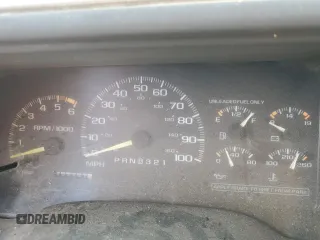 1996 Chevrolet Silverado 1500 with VIN 1GCEC14WXTZ124164, listed as a Copart auction lot 46261565 with 157,141 mi miles and Salvage Title. Bid and sale history available at DreamBid. Image 9.