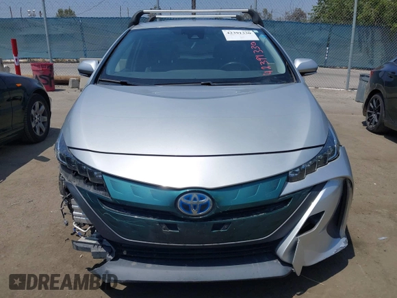 2017 Toyota Prius Plus with VIN JTDKARFP3H3018453, listed as a IAAI auction lot 42391330 with 145,289 mi miles and . Bid and sale history available at DreamBid. Image 12.