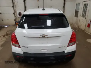2015 Chevrolet Trax LS with VIN KL7CJKSB6FB068608, listed as a Copart auction lot 77591484 with 101,968 mi miles and Clean Title. Bid and sale history available at carsss.com. Image 6.
