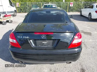 2008 Mercedes-Benz SLK 350 z VIN WDBWK56F38F186671, wystawiony jako IAAI lot #41530919 z przebiegiem 115 567 mil mil oraz . Historia ofert i sprzedaży dostępna na DreamBid. Obrazek 16.