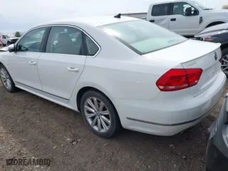 2012 Volkswagen Passat SEL with VIN 1VWCP7A30CC090499, listed as a IAAI auction lot 42037393 with 174,582 mi miles. Bid and sale history available at carsss.com. Image 3.