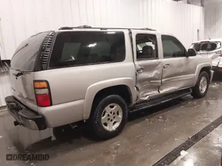 2005 Chevrolet Suburban LT with VIN 1GNFK16Z25J244130, listed as a IAAI auction lot 41707738 with 202,735 mi miles. Bid and sale history available at carsss.com. Image 4.