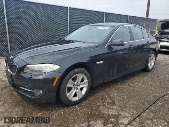 2013 BMW 5 Series 528i xDrive with VIN WBAXH5C59DDW15444, listed as a Copart auction lot 61769475 with 114,901 mi miles and Clean title. Bid and sale history available at DreamBid. Image 1.