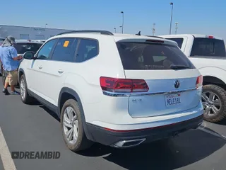 2023 Volkswagen Atlas SE с VIN 1V2HR2CA7PC526108, выставлен на аукционе IAAI как лот 42844449 с пробегом 38 696 миль миль и . История ставок и продаж доступна на DreamBid. Изображение 39.