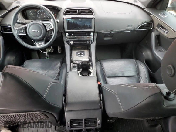 2017 Jaguar F-Pace S z VIN SADCM2BV1HA086290, wystawiony jako Copart lot #56218985 z przebiegiem 76 076 mil mil oraz Szkoda całkowita • Salvage title. Historia ofert i sprzedaży dostępna na DreamBid. Obrazek 8.