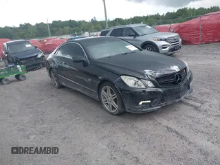 2010 Mercedes-Benz E 550 with VIN WDDKJ7CB3AF029900, listed as a IAAI auction lot 42434377 with 160,841 mi miles and . Bid and sale history available at DreamBid. Image 1.