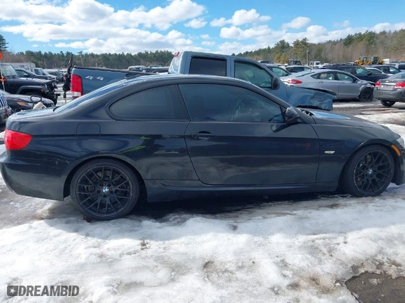 2013 BMW 3 Series 335i with VIN WBAKG7C59DJ437898, listed as a IAAI auction lot 41677115 with NaN miles. Bid and sale history available at carsss.com. Image 13.