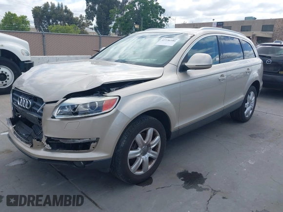 2008 Audi Q7 Premium z VIN WA1BY74LX8D001010, wystawiony jako IAAI lot #42236186 z przebiegiem 183 778 mil mil oraz . Historia ofert i sprzedaży dostępna na DreamBid. Obrazek 2.