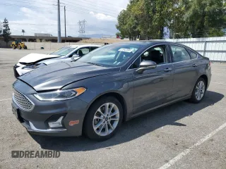 2020 Ford Fusion Titanium with VIN 3FA6P0SU1LR171288, listed as a Copart auction lot 51542095 with 278,377 mi miles and Clean title. Bid and sale history available at DreamBid. Image 1.