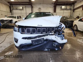 2020 Jeep Compass Latitude z VIN 3C4NJDBB5LT175411, wystawiony jako Copart lot #62606565 z przebiegiem 44 523 mil mil oraz Szkoda całkowita • Salvage title. Historia ofert i sprzedaży dostępna na DreamBid. Obrazek 5.