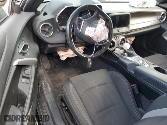 2019 Chevrolet Camaro 1SS z VIN 1G1FE1R73K0112188, wystawiony jako Copart lot #87231554 z przebiegiem Nie podano mil oraz Szkoda całkowita • Salvage title. Historia ofert i sprzedaży dostępna na DreamBid. Obrazek 8.